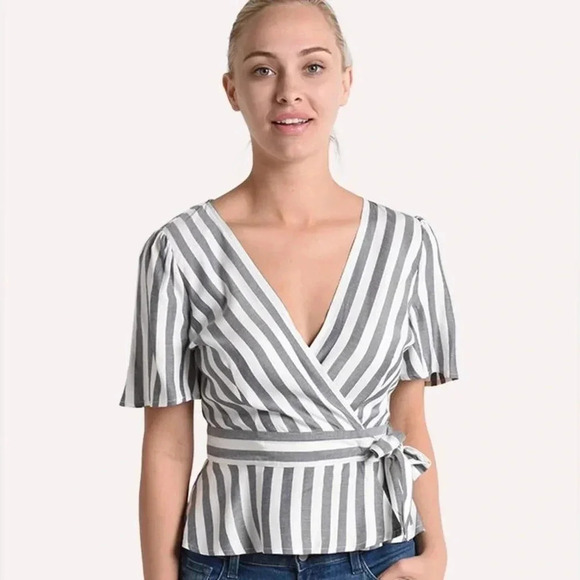BB DAKOTA Women's Wrappers Delight Stripe Wrap Top - Picture 2 of 15